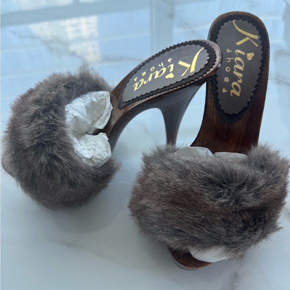Brown Fur-Trimmed Wooden Heel Mules - Picture 2 of 10